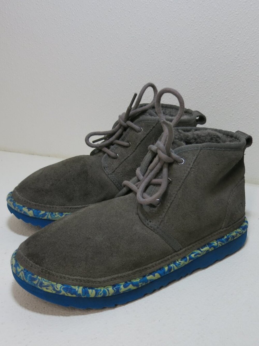 UGG Paint Swirl Nuemel Australia 1118855K Insulated Chukka Boots Kid's Sz 6